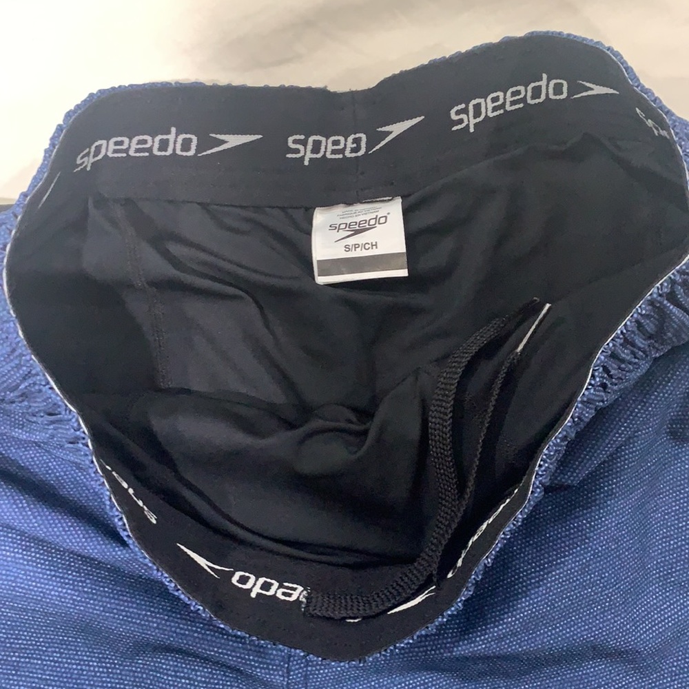 Speedo Shorts - Picture 2 of 3